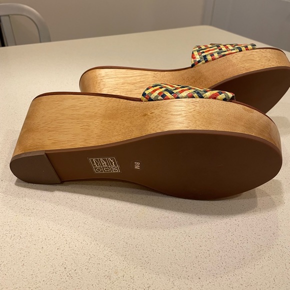 Tory Burch wedge sandal NWT box & dust bag. Leather & raffia. Size 8.5 - Picture 7 of 9